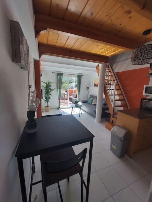 Studio Tipo Loft Con Vista Al Montgo Dénia Buitenkant foto